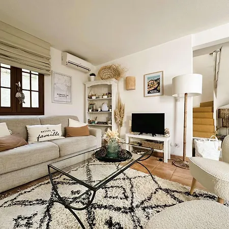 Villa L'estagnol, Maison Pour 6 Personnes A La Londe-les-Maures